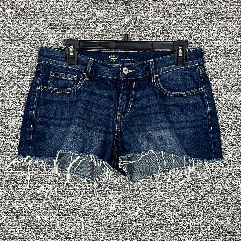 Old Navy Cut Off Denim Shorts Women's Size 4 Blue Low Rise 5 Pockets 2.5" Inseam